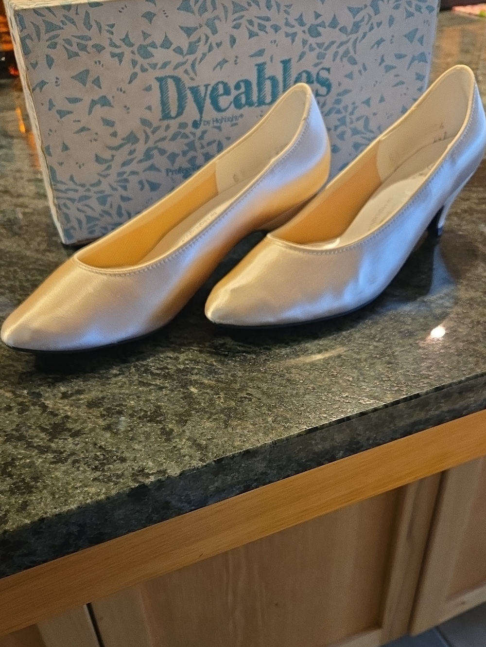 Payless Dyeable Pale Peach Satin Low Heel Pumps
